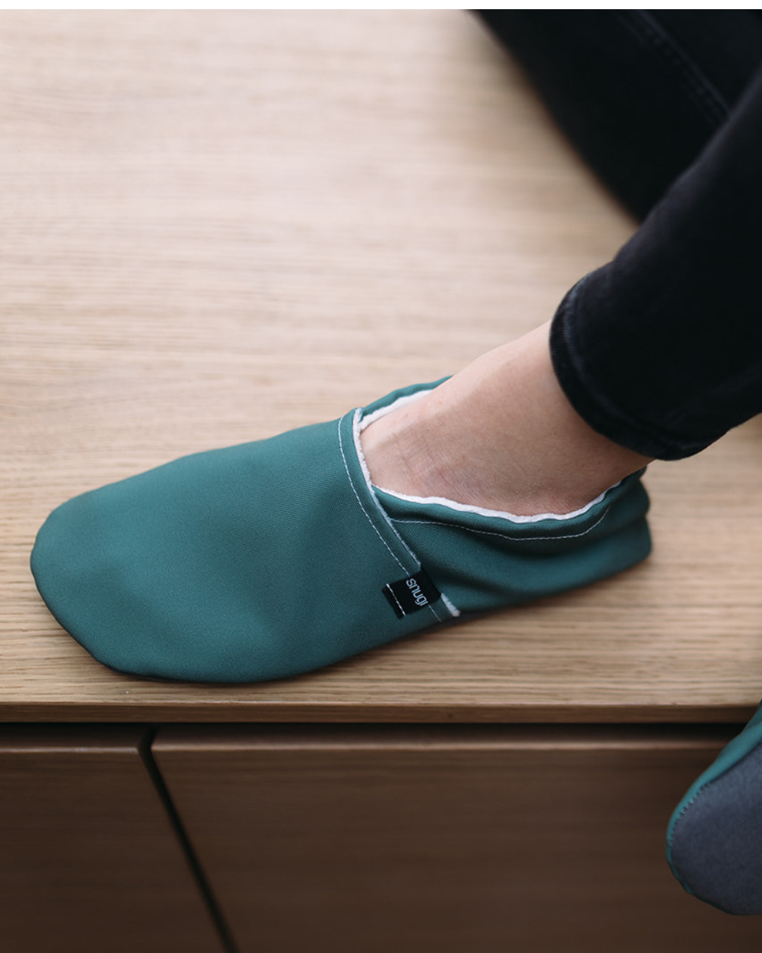 Barefoot women's slippers OLIVE GREEN