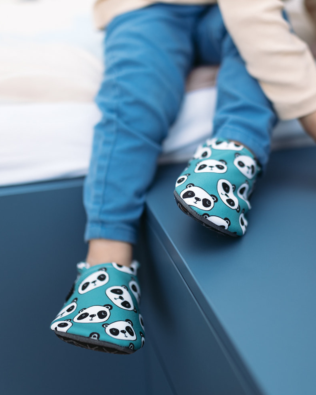 Barefoot slippers PANDAS