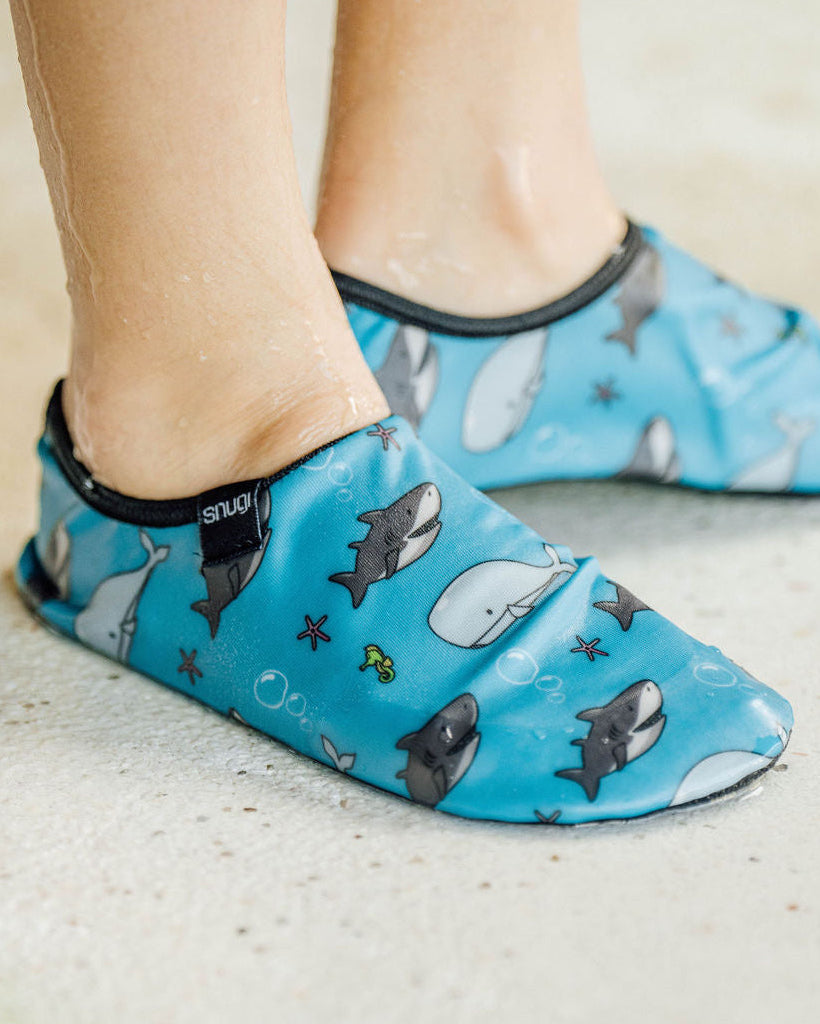 WATER SLIPPERS Shark bubbles