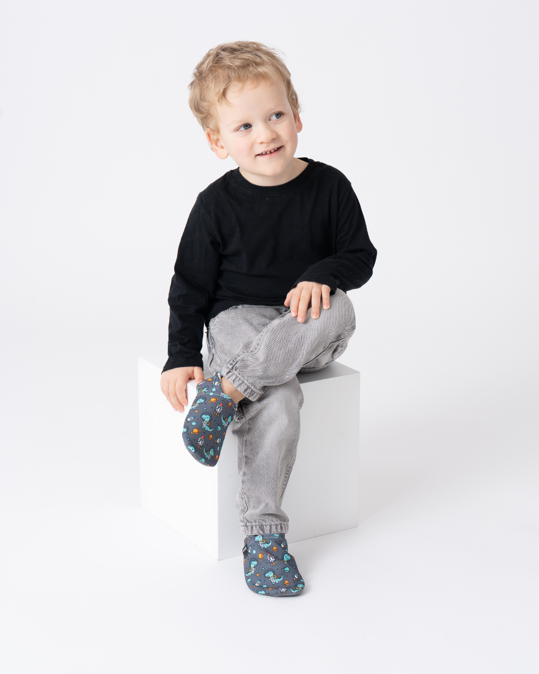 Barefoot Shoes Space Dino