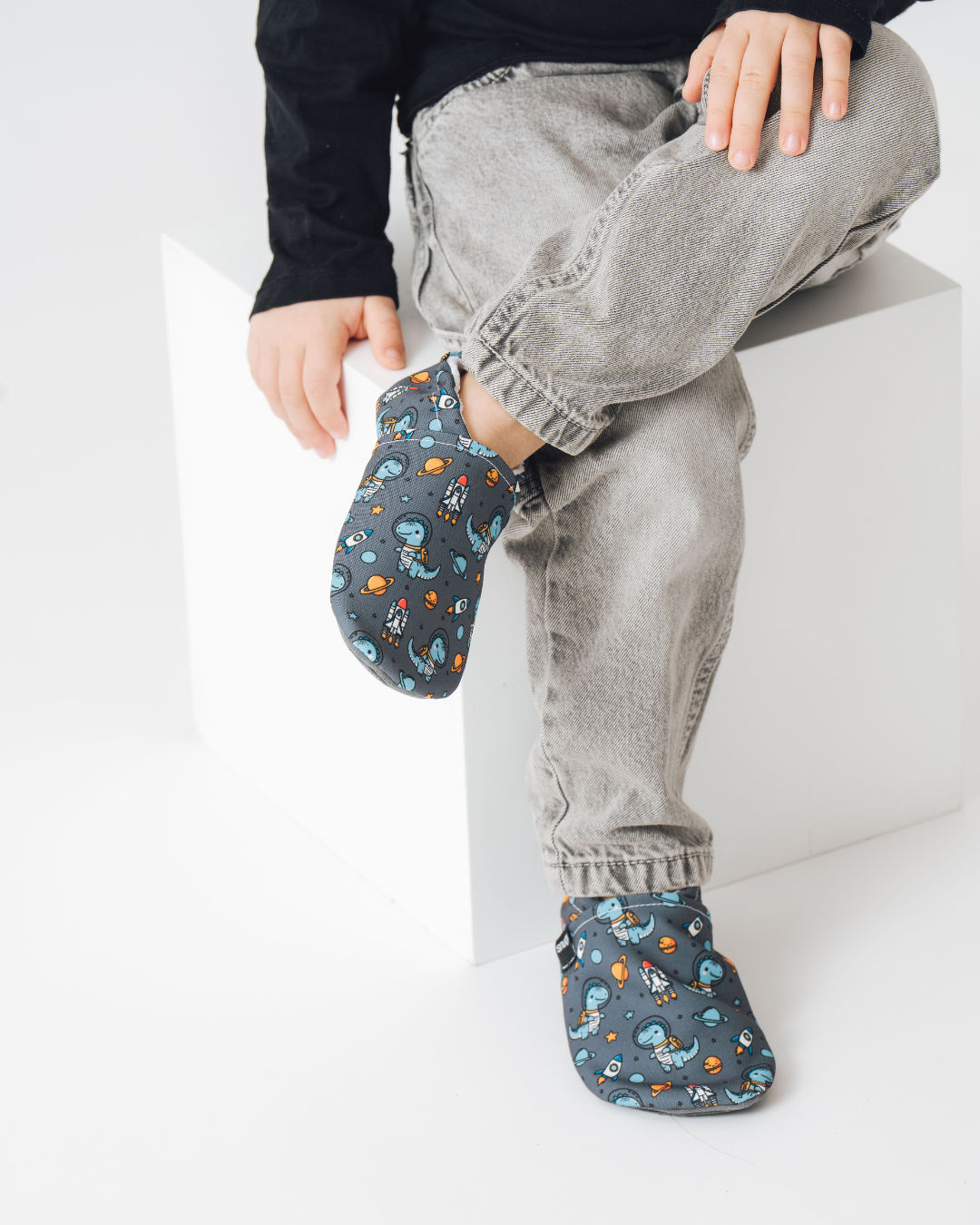 Barefoot Shoes Space Dino