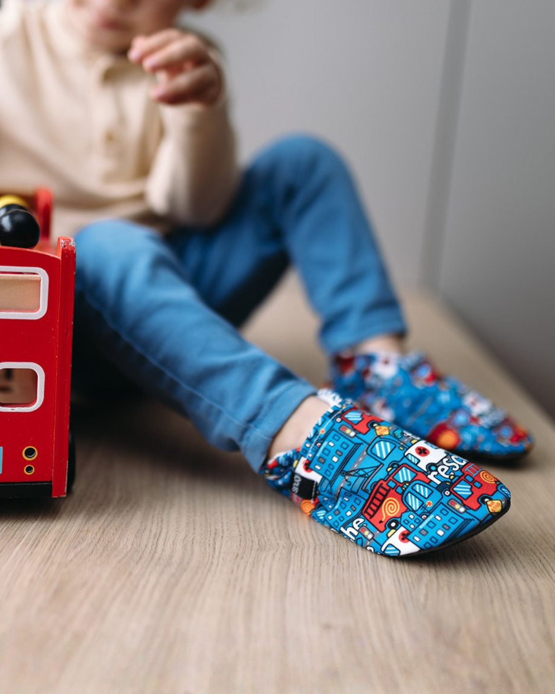 Barefoot slippers RESCUERS
