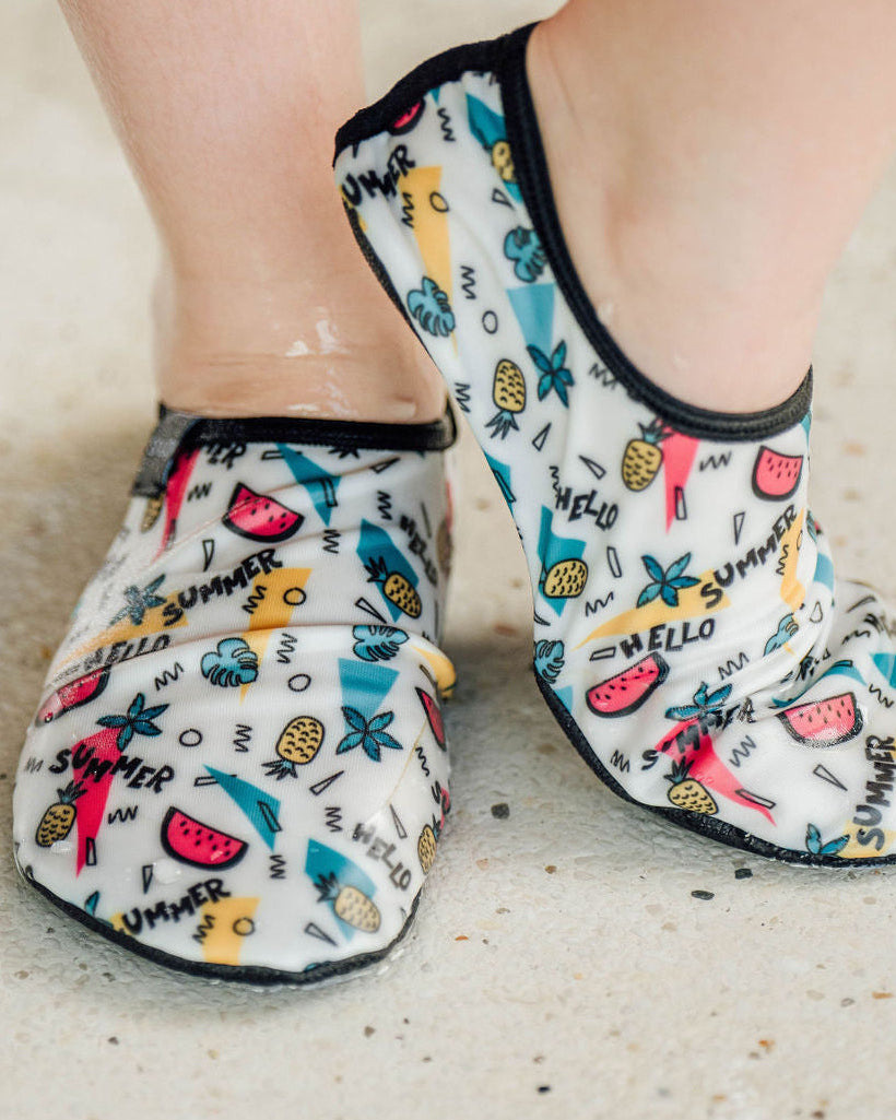 WATER SLIPPERS Hello summer
