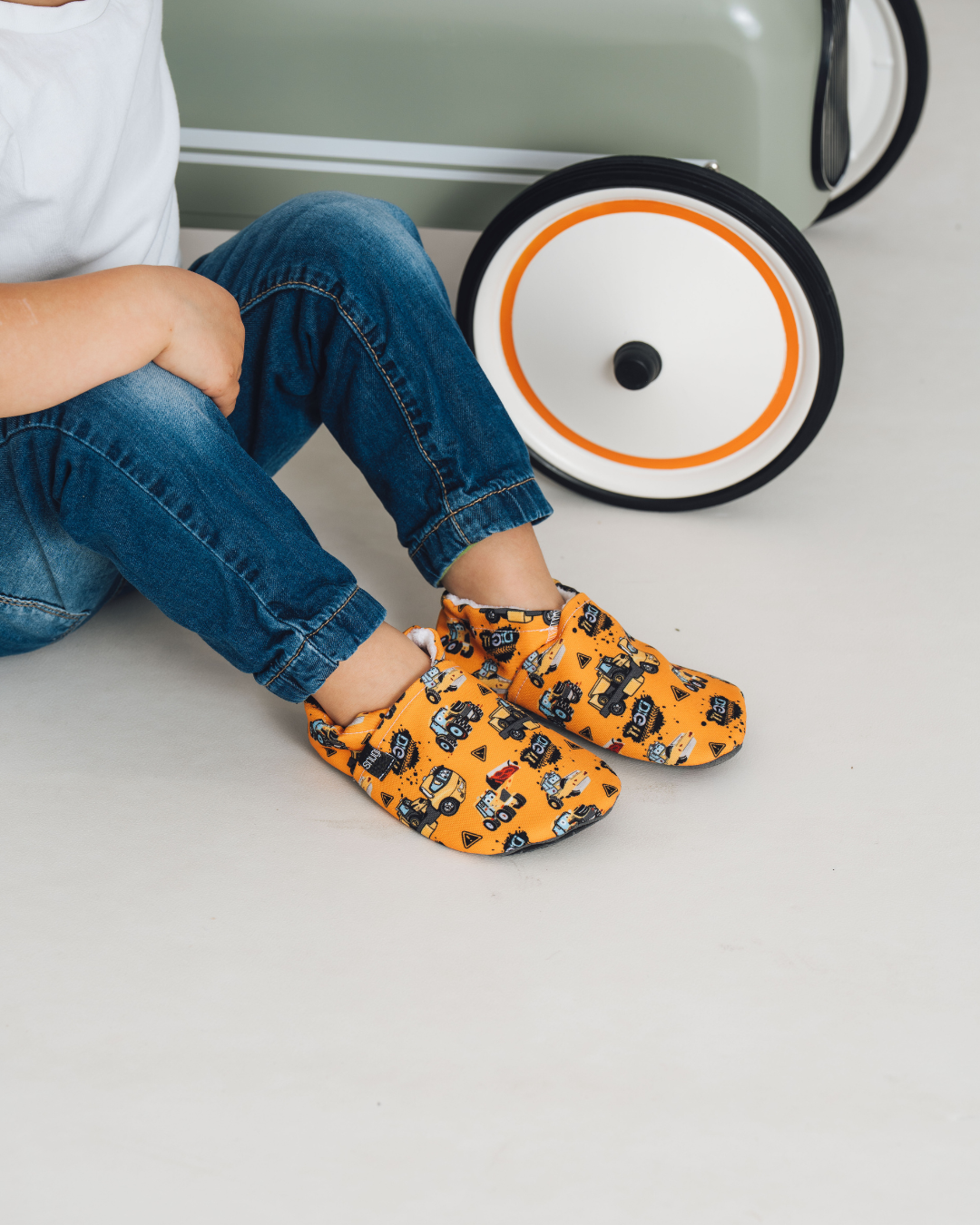 Barefoot Shoes Diggers