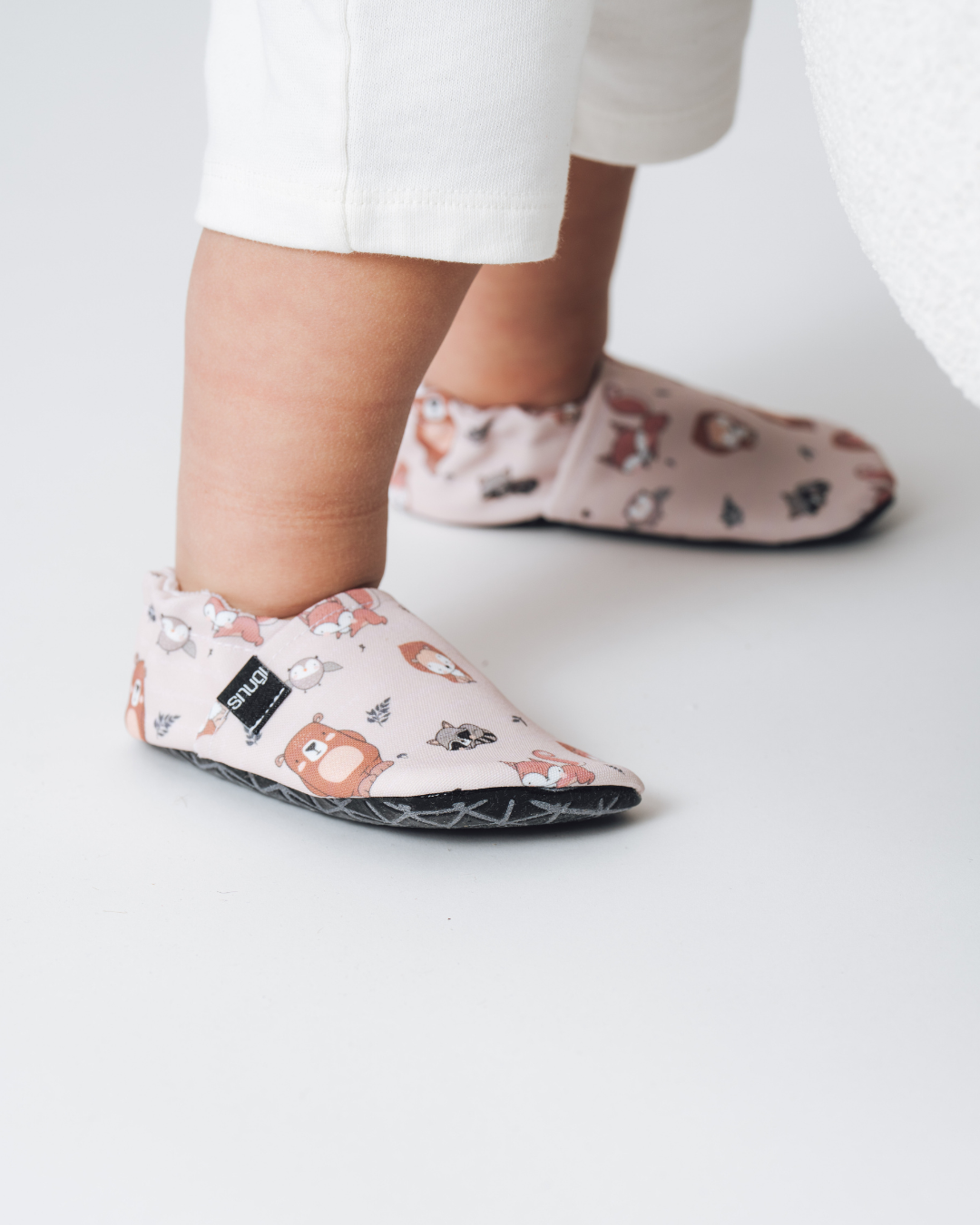 Barefoot Shoes Happy Animals