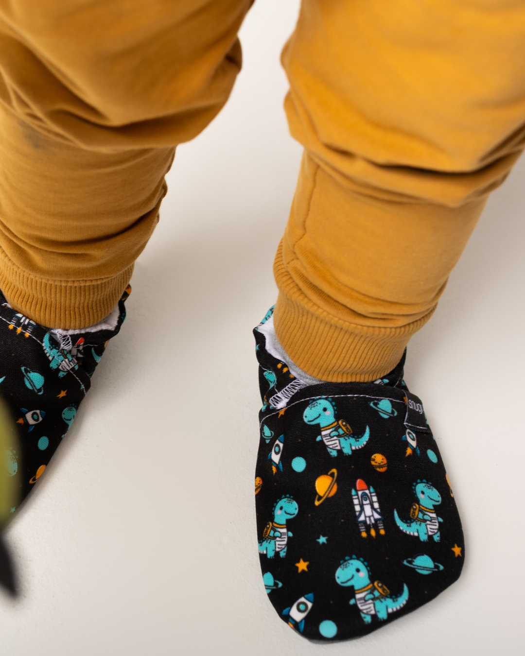 Barefoot Shoes Dino Astronaut